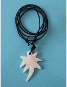 Colgante de Hueso 9